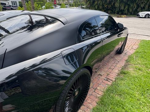 Used 2015 Rolls-Royce Wraith image 6