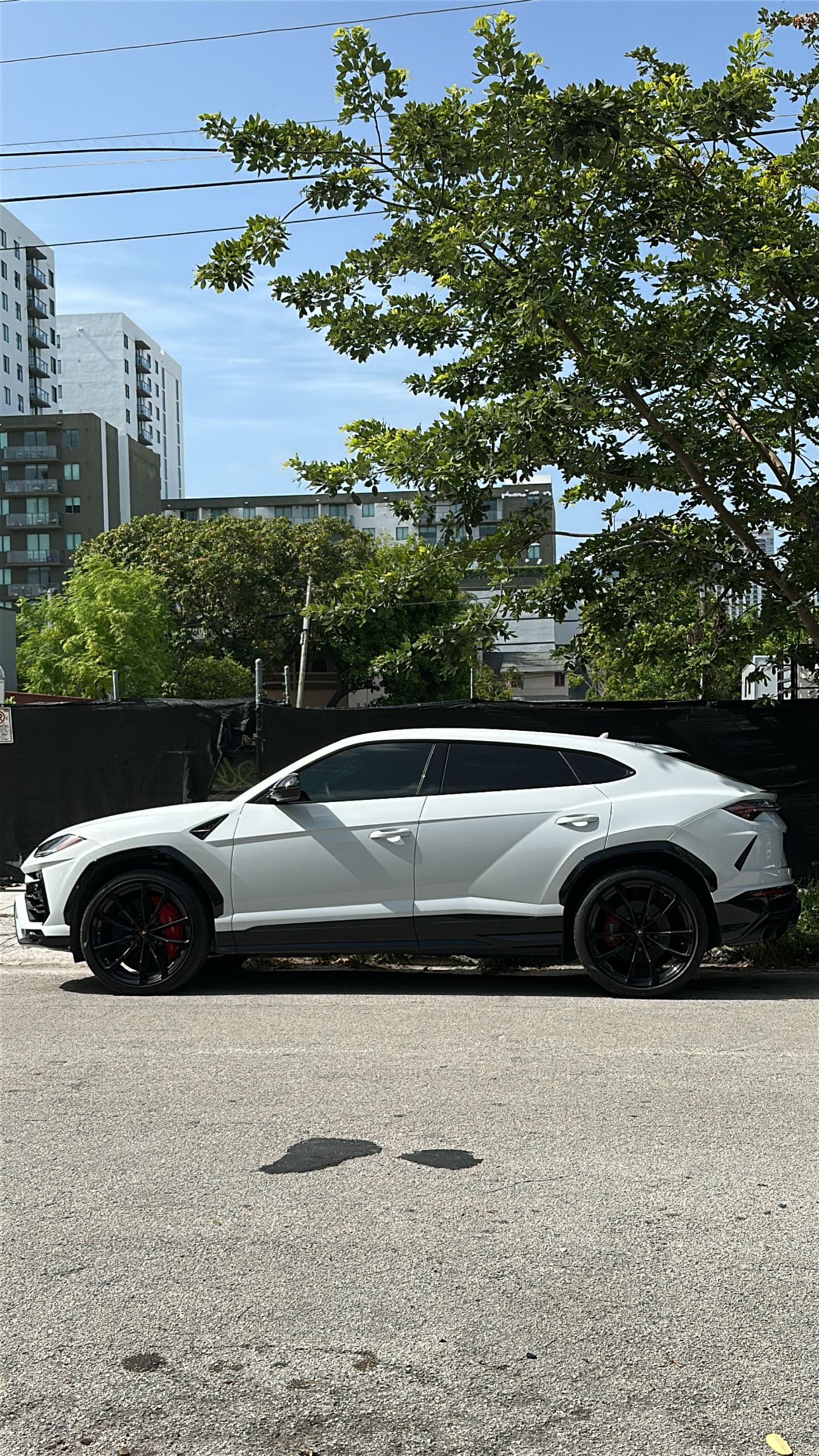 Used 2022 Lamborghini Urus AWD/4WD image 4