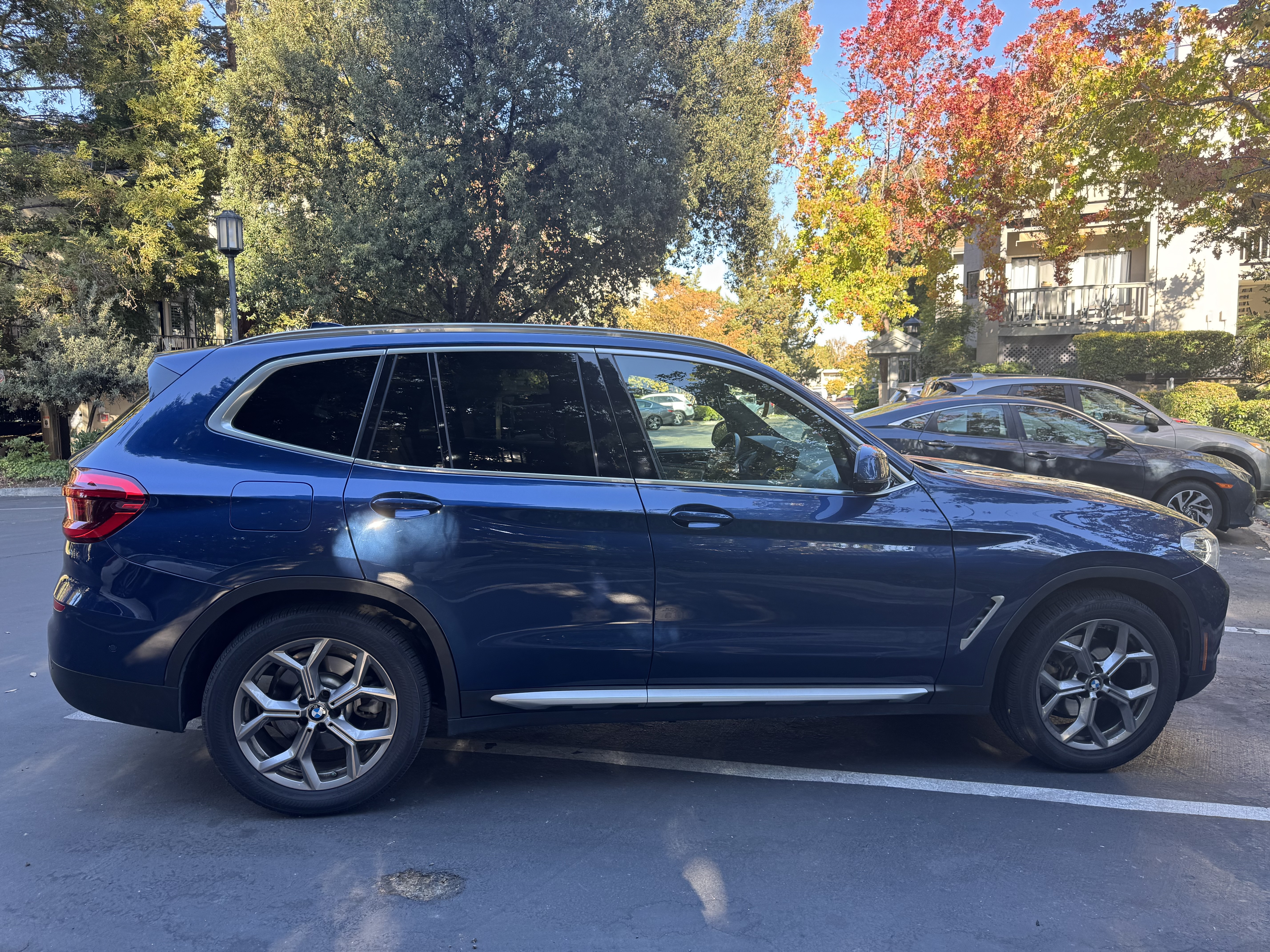 Used 2020 BMW X3 xDrive30i w/ Premium Package AWD/4WD image 4