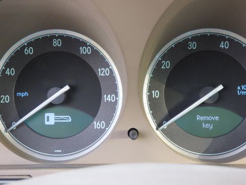 Used 2005 Mercedes-Benz SL 500 SL 500 Roadster 2D image 22