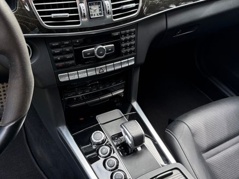 Used 2015 Mercedes-Benz E 63 AMG S-Model image 4