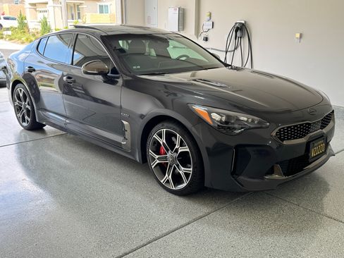 Used 2021 Kia Stinger GT1 RWD image 20