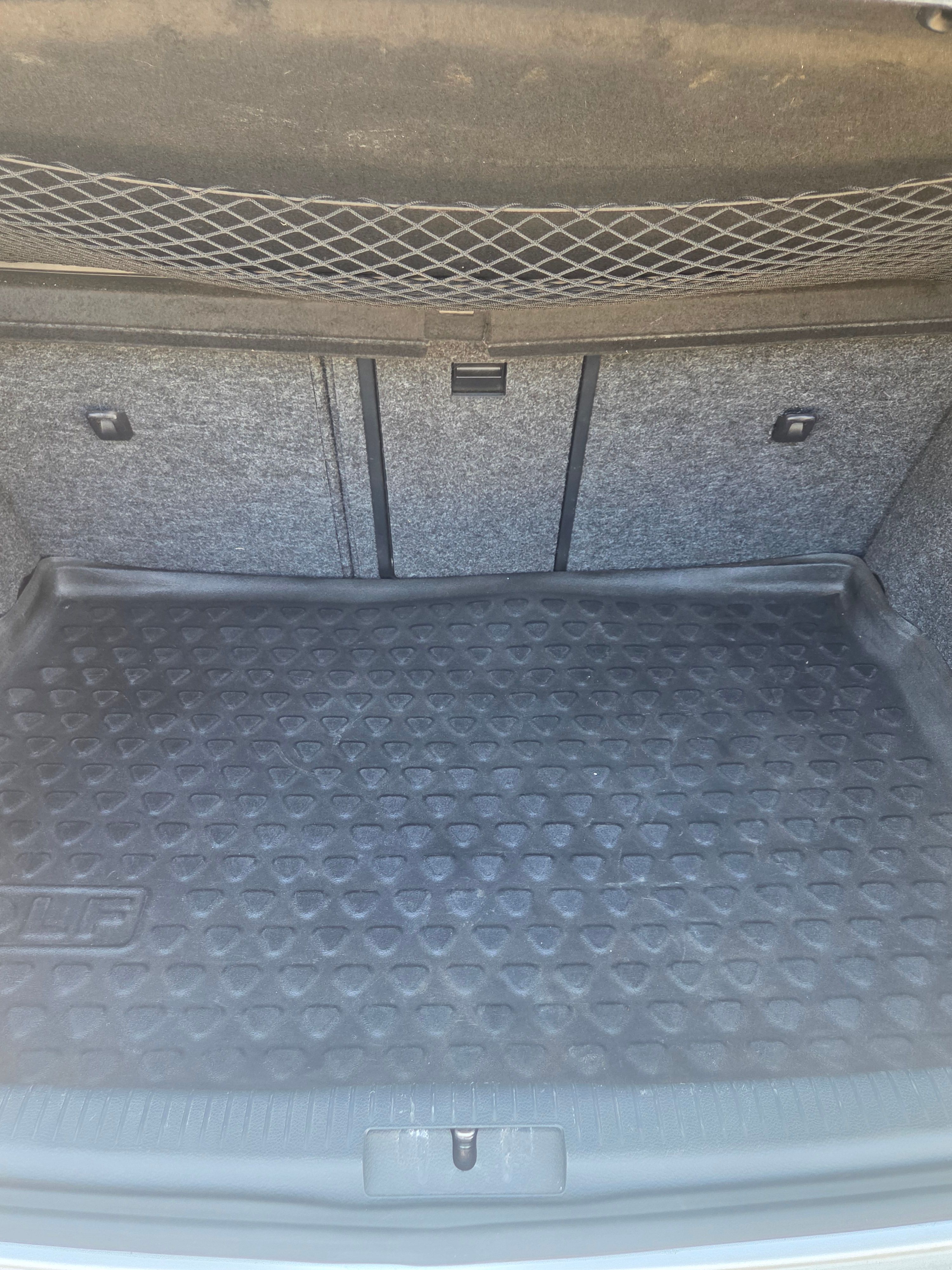 Used 2011 Volkswagen Golf 2-Door FWD image 15