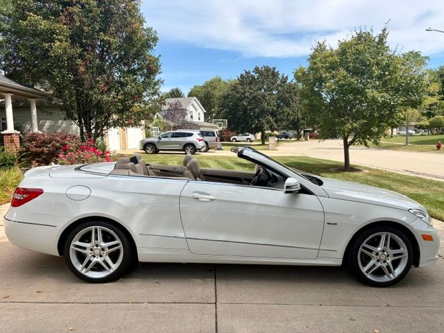 Used 2012 Mercedes-Benz E 350 Cabriolet image 4