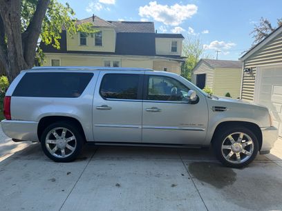 Used 2010 Cadillac Escalade ESV Premium