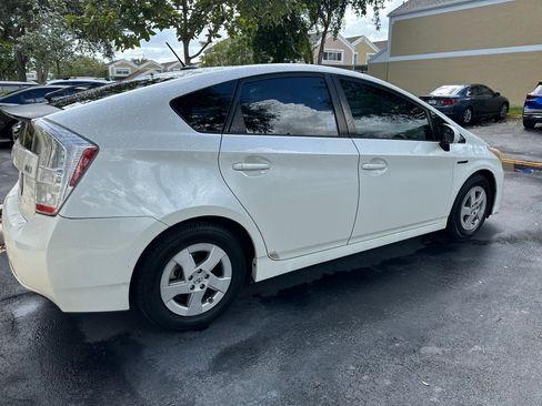 Used 2011 Toyota Prius Three image 5