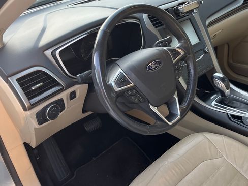 Used 2014 Ford Fusion SE w/ Equipment Group 502A image 10