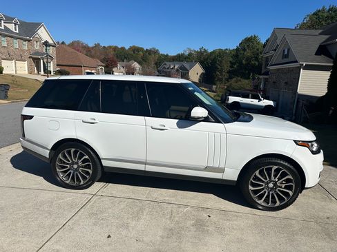 Used 2017 Land Rover Range Rover image 5