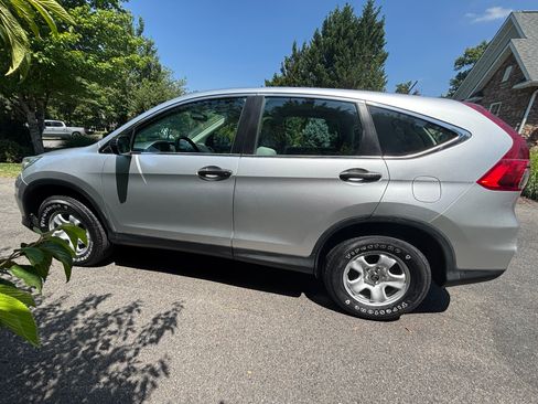 Used 2016 Honda CR-V LX image 9