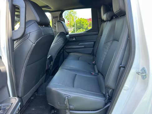 Used 2024 Toyota Tacoma TRD Off-Road w/ TRD Off Road Premium Package AWD/4WD image 11