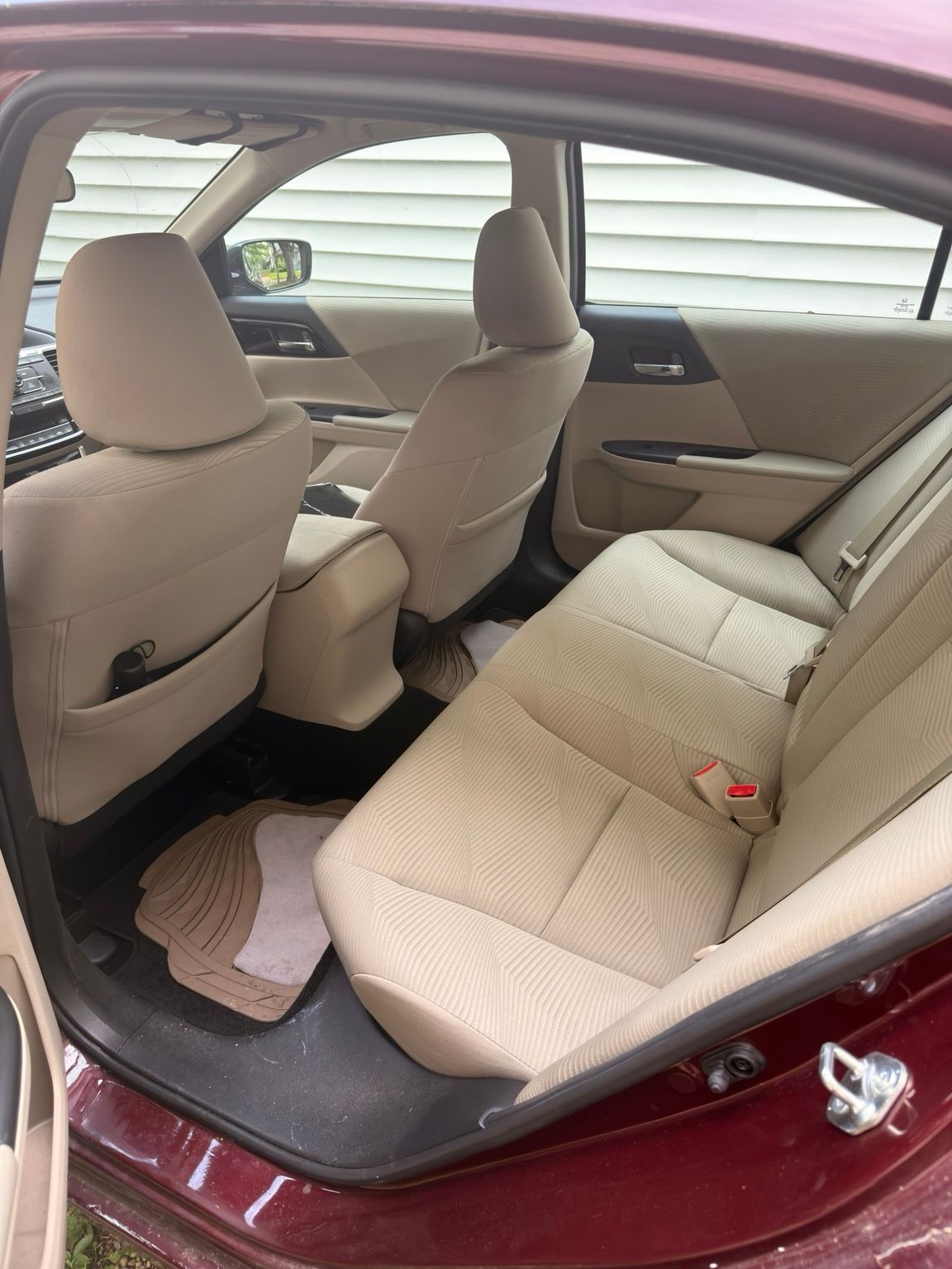 Used 2017 Honda Accord LX image 2