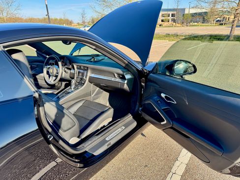 Used 2012 Porsche 911 Carrera S image 14