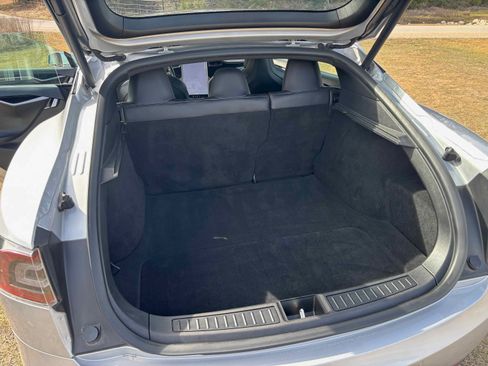 Used 2018 Tesla Model S 75D image 19