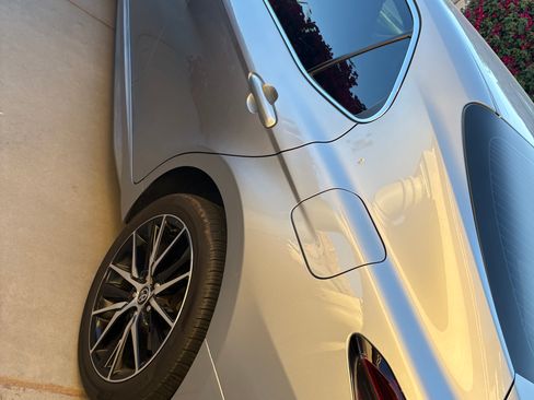 Used 2021 Toyota Camry SE w/ Carpet Mat Package (TMS) image 5