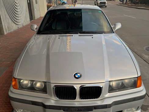 Used 1999 BMW M3 Coupe image 8