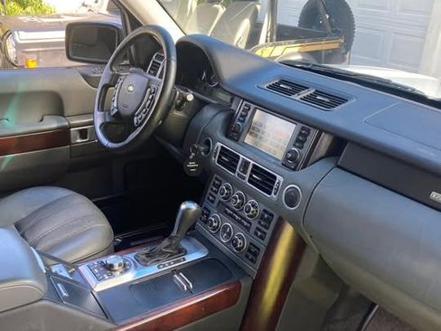 Used 2007 Land Rover Range Rover HSE image 8