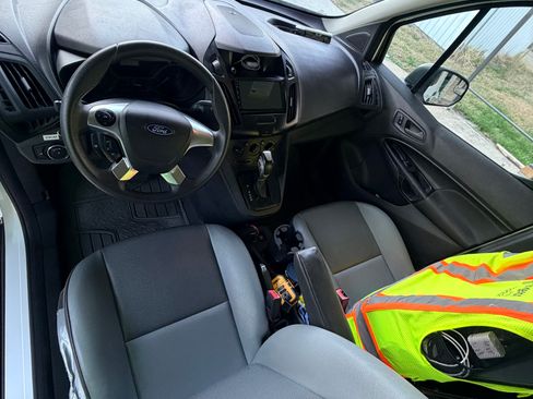 Used 2016 Ford Transit Connect XL FWD image 4