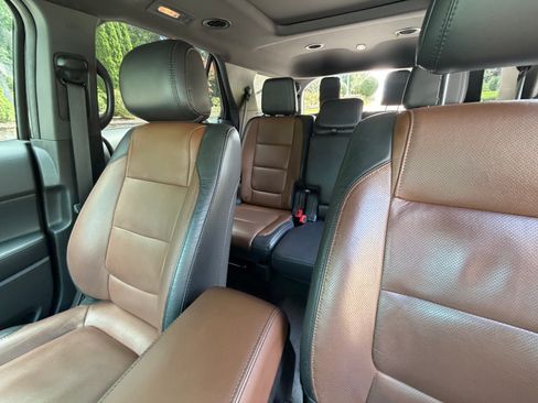 Used 2014 Ford Explorer Limited w/ Equipment Group 302A AWD/4WD image 11