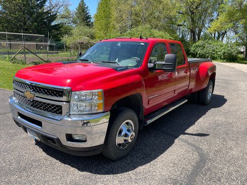 Used 2011 Chevrolet Silverado 3500 LTZ AWD/4WD image 4