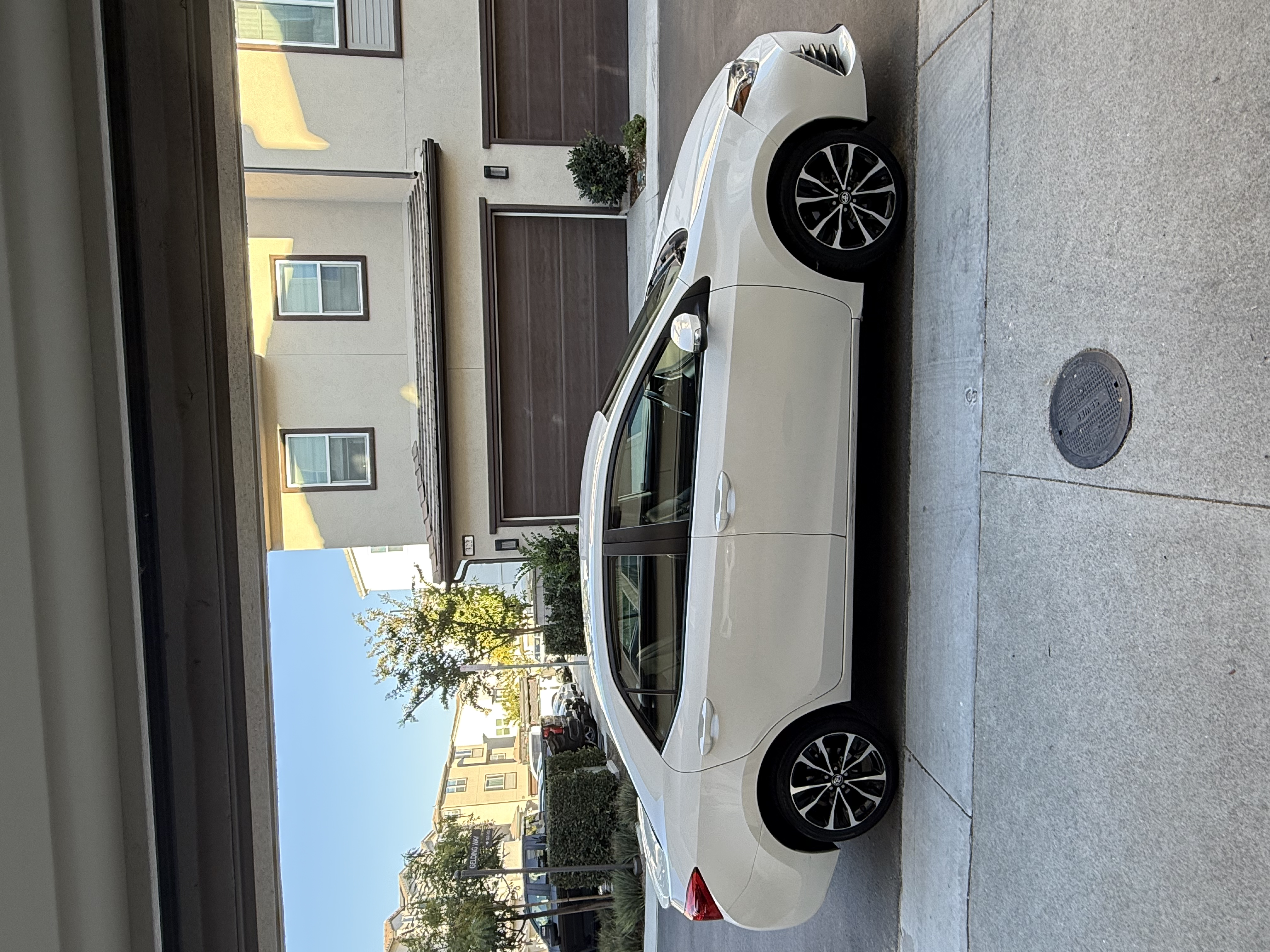 Used 2019 Toyota Corolla SE FWD image 9