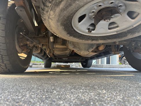 Used 2011 Chevrolet Suburban 2500 LT image 26