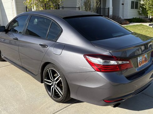 Used 2016 Honda Accord Sport image 5