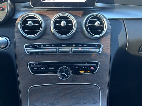 Used 2018 Mercedes-Benz C 300 4MATIC Sedan image 15