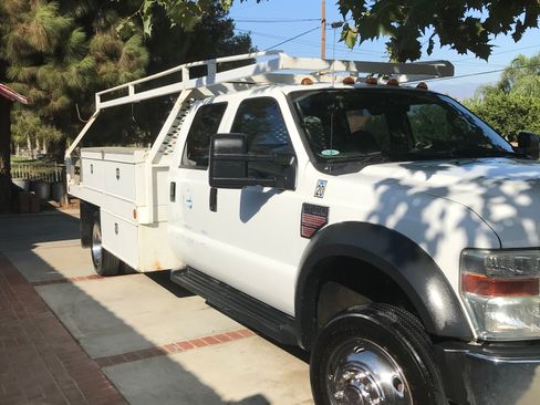Used 2008 Ford F550 4x4 Crew Cab Super Duty image 1