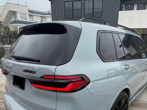 Used 2023 BMW X7 M60i w/ Executive Package image 6