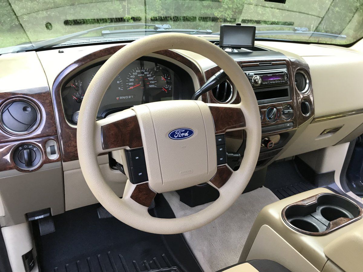 Used 2004 Ford F150 XLT RWD image 15