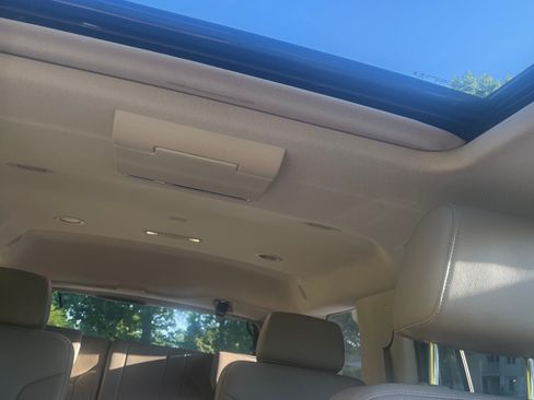 Used 2020 Chevrolet Tahoe Premier AWD/4WD image 5