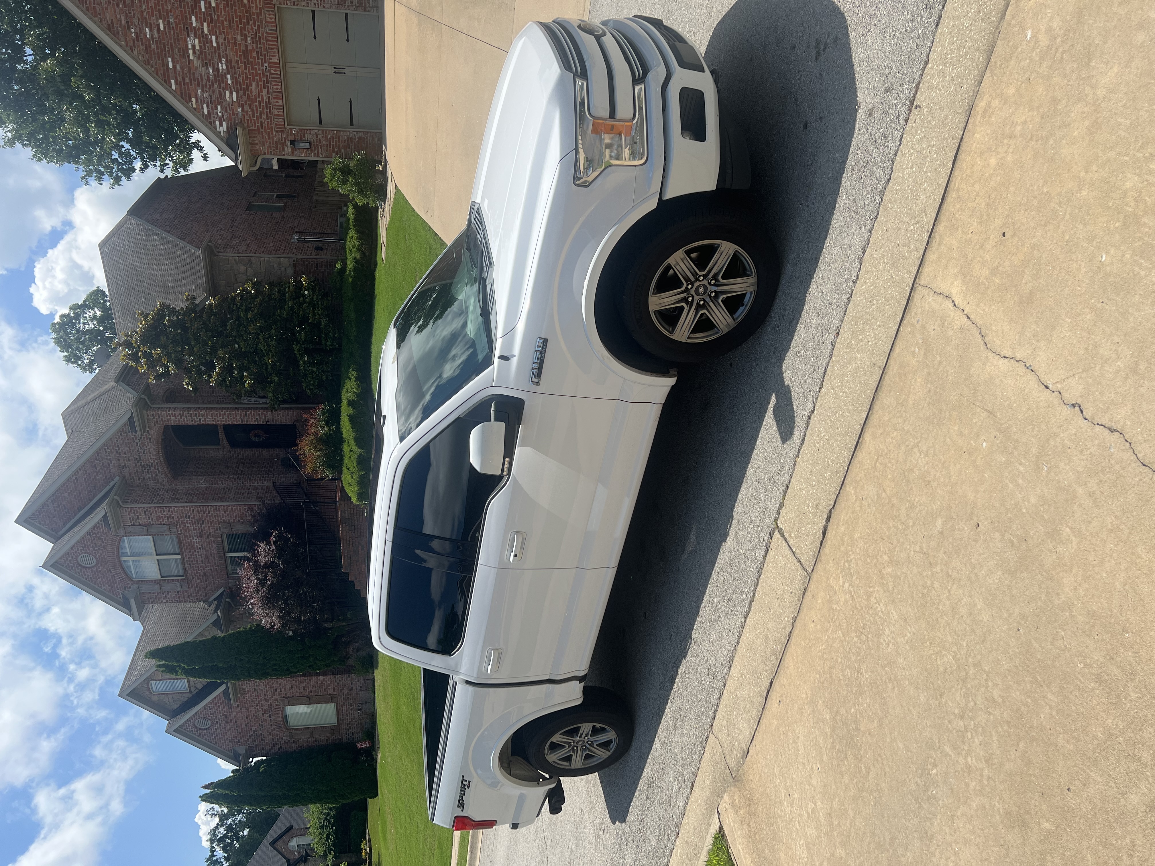 Used 2018 Ford F150 Lariat AWD/4WD image 5