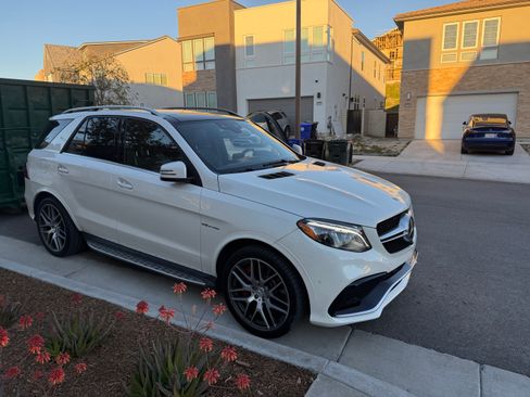 Used 2019 Mercedes-Benz GLE 63 AMG S image 2