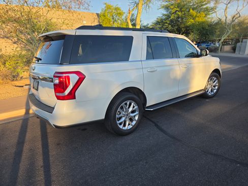 Used 2021 Ford Expedition Max XLT AWD/4WD image 2