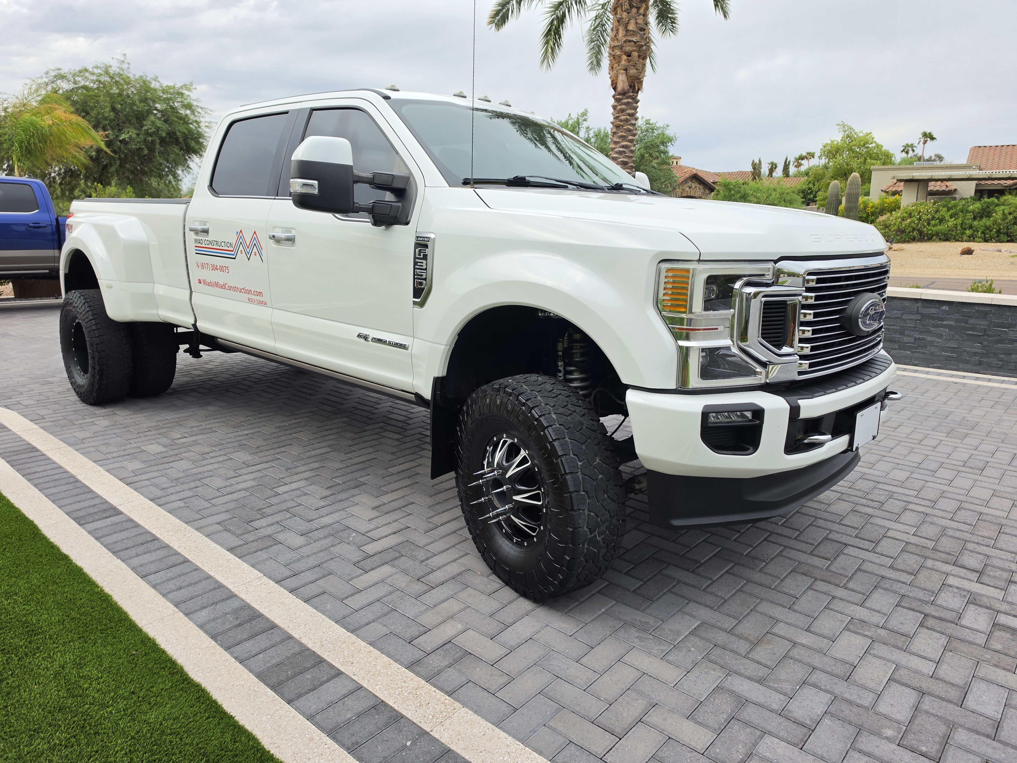 Used 2020 Ford F350 Limited AWD/4WD image 1