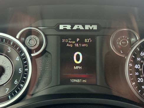 Used 2019 RAM 1500 Big Horn AWD/4WD image 4