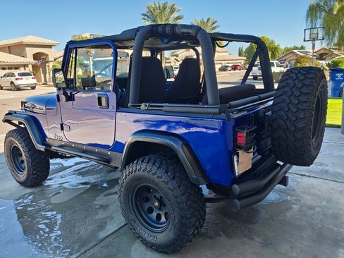 Used 1994 Jeep Wrangler Sport S image 9