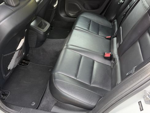 Used 2020 Volvo S60 T5 Momentum FWD image 7