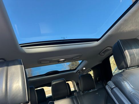 Used 2017 Land Rover Discovery HSE Luxury image 23