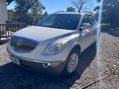 Used 2008 Buick Enclave CXL w/ Driver Confidence Package image 1