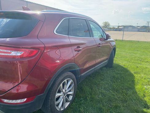 Used 2015 Lincoln MKC FWD w/ Equipment Group 101A Select image 4