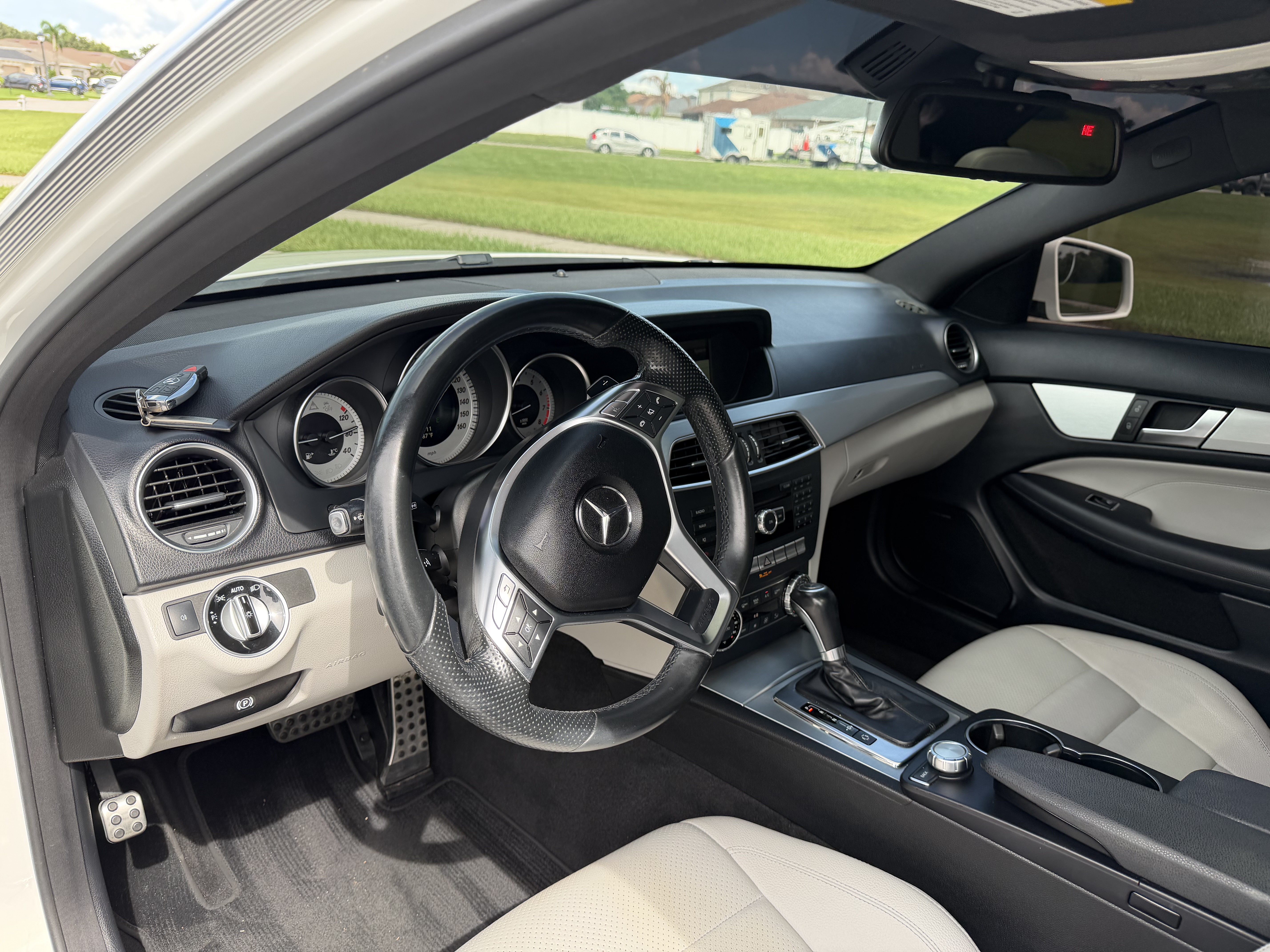 Used 2015 Mercedes-Benz C 250 Coupe image 12