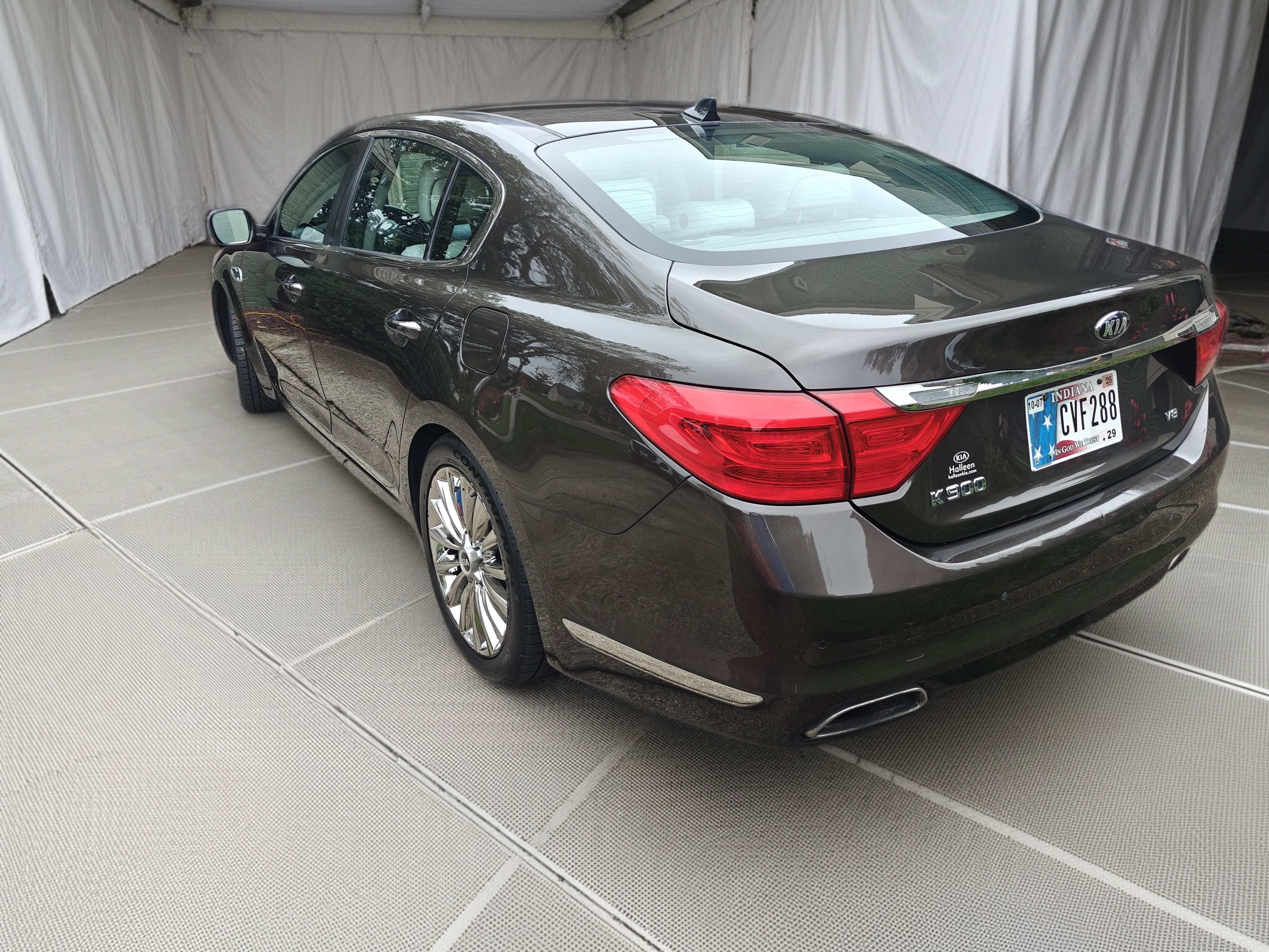 Used 2015 Kia K900 Luxury w/ VIP Package (Discontinued) RWD image 8