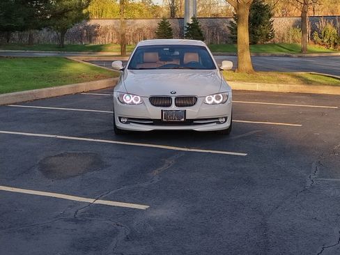 Used 2013 BMW 328i Convertible image 6