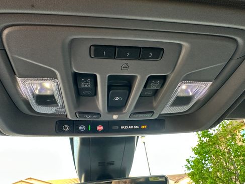 Used 2021 GMC Sierra 1500 Denali w/ Denali Ultimate Package image 18