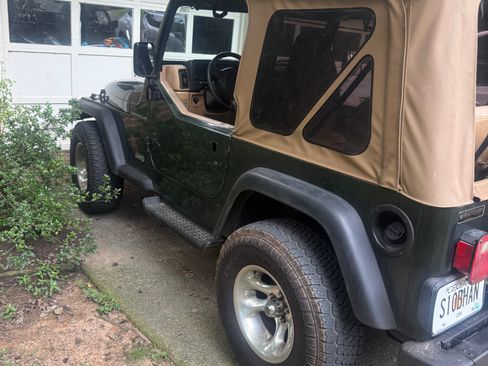 Used 1997 Jeep Wrangler SE AWD/4WD image 4