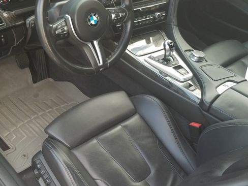 Used 2018 BMW M6 Convertible image 5
