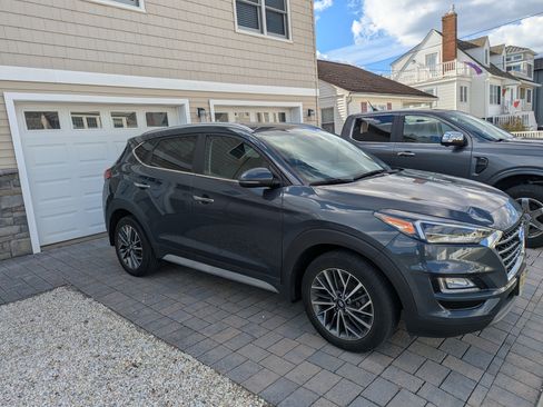 Used 2019 Hyundai Tucson Limited image 2