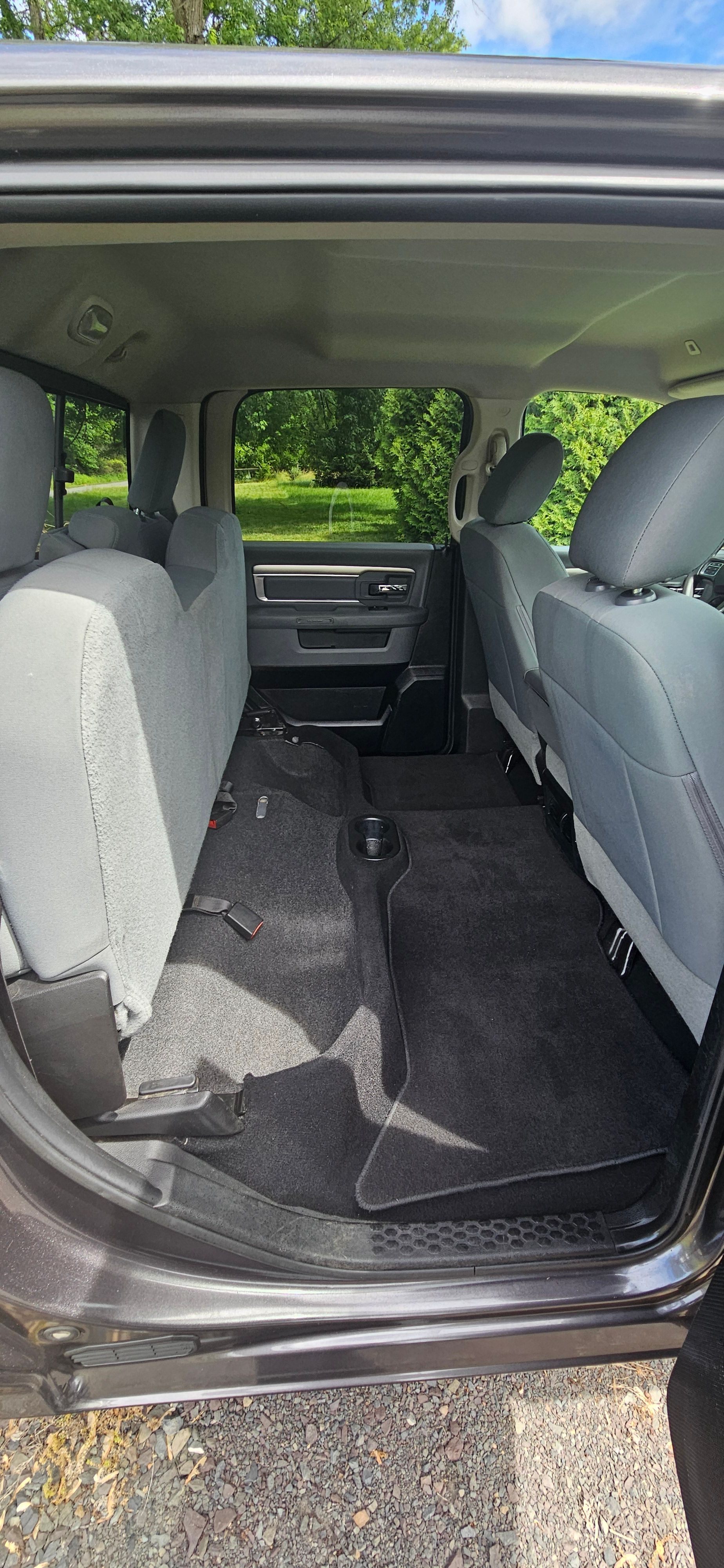 Used 2019 RAM 1500 Classic SLT RWD image 24