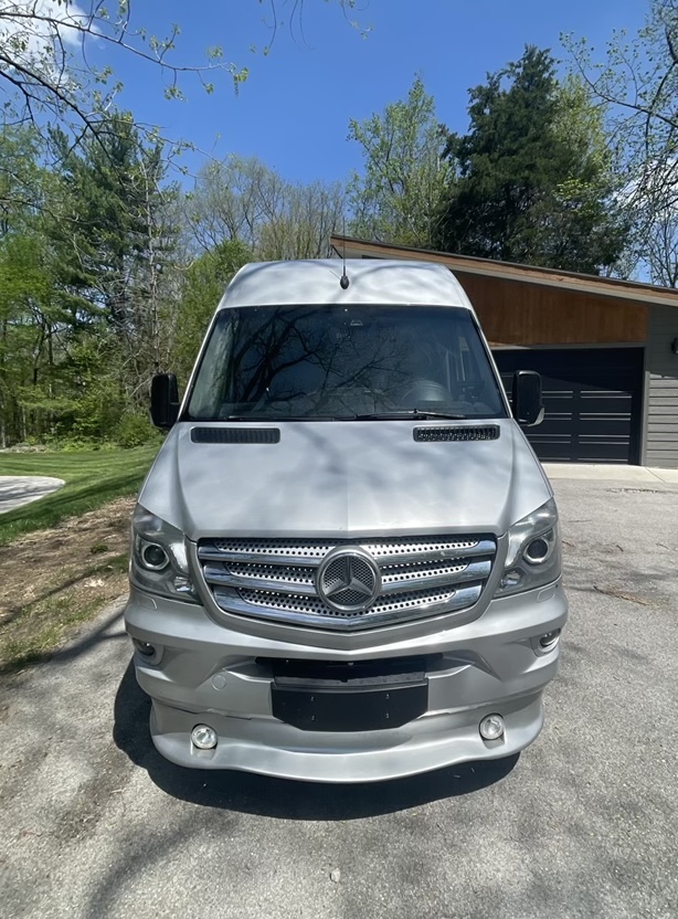 Used 2017 Mercedes-Benz Sprinter 2500 image 24